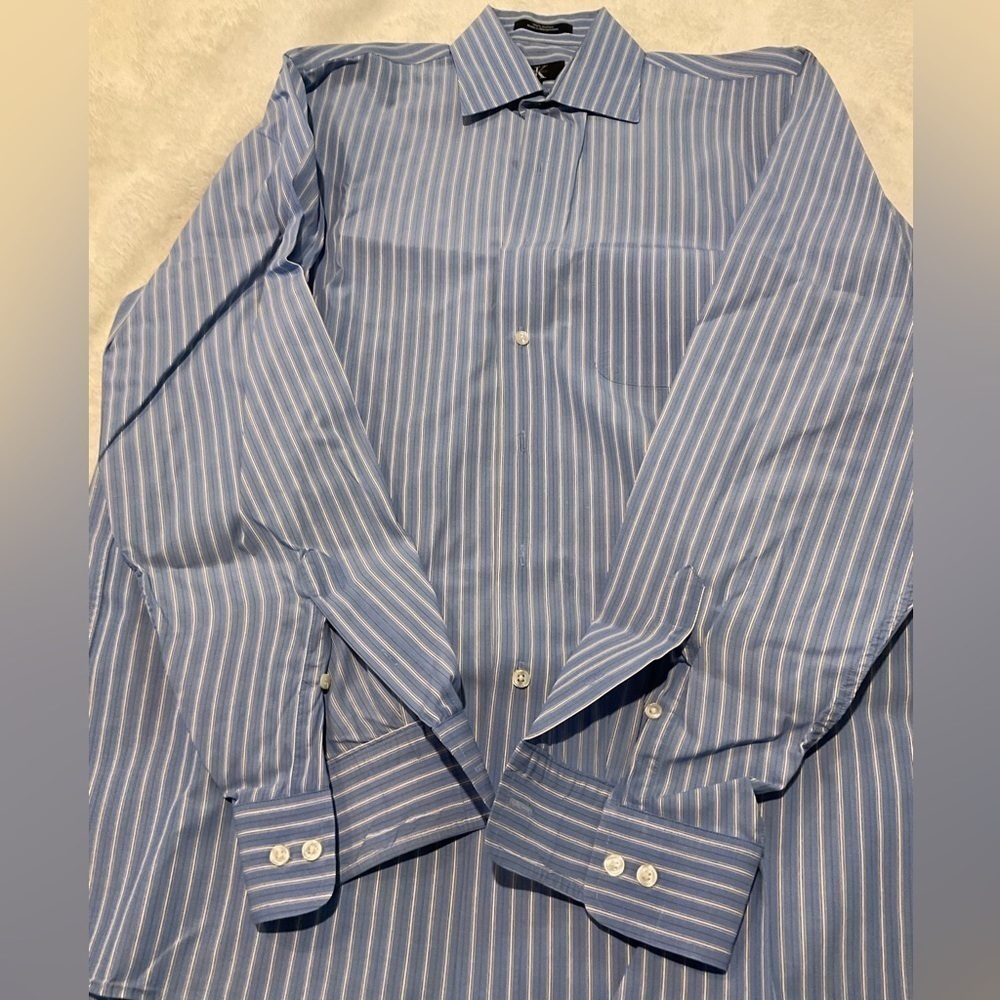 CALVIN Klein Men’s Long Sleeve Button Down Shirt